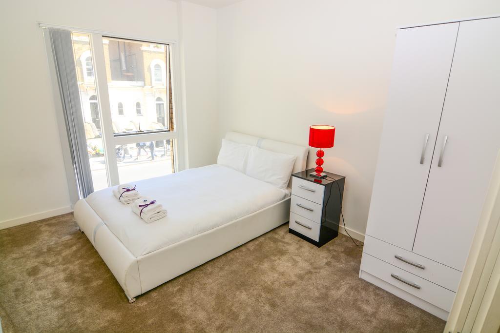 Apartment Wharf - Cambridge Av Лондон Экстерьер фото