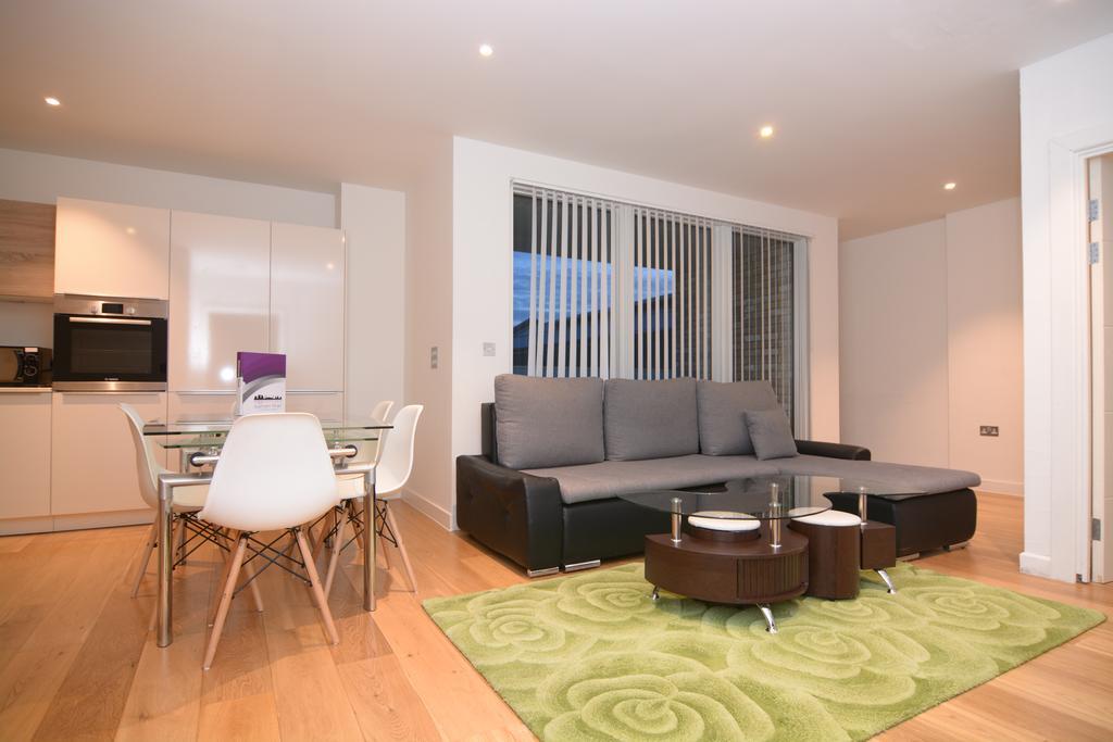 Apartment Wharf - Cambridge Av Лондон Номер фото
