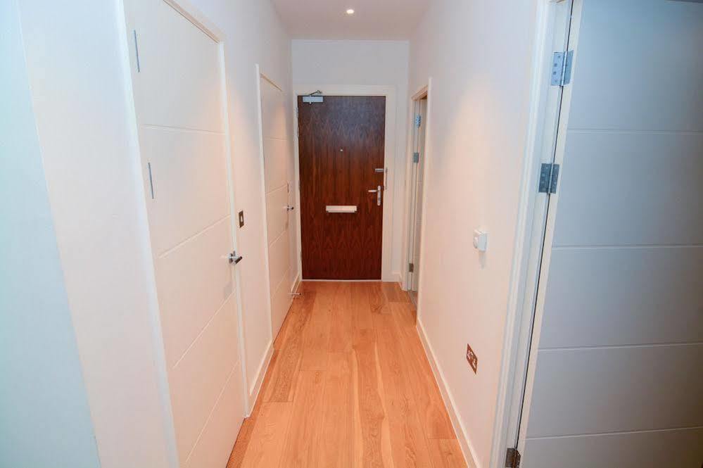 Apartment Wharf - Cambridge Av Лондон Экстерьер фото
